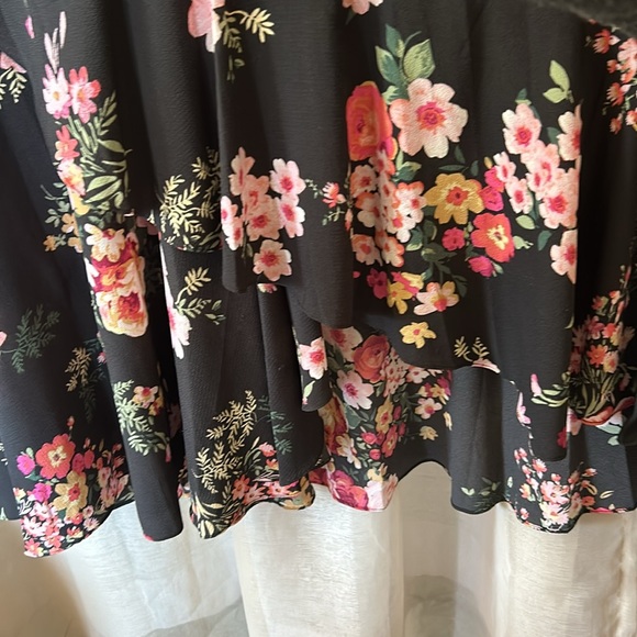 Julia Jordan floral faux wrap dress, 16 - Picture 4 of 7